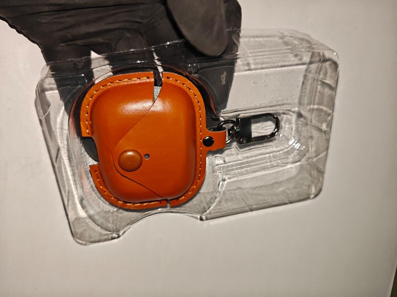Apple AirPods pro leather case