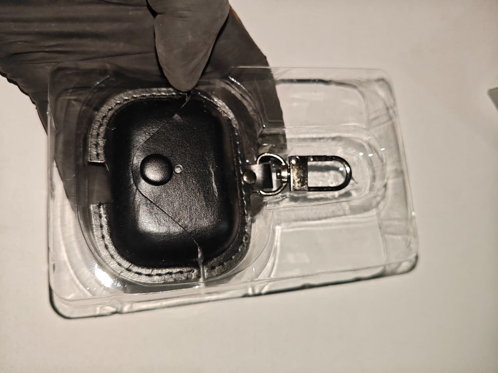 Apple AirPods pro leather case